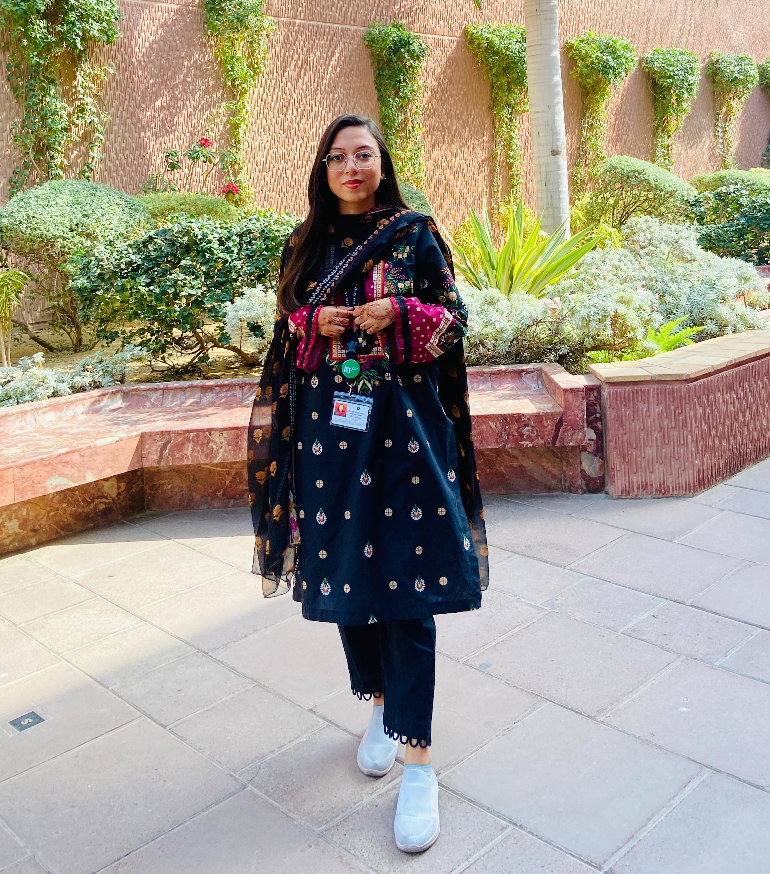 warisha azhar(cancer registrar).jpg
