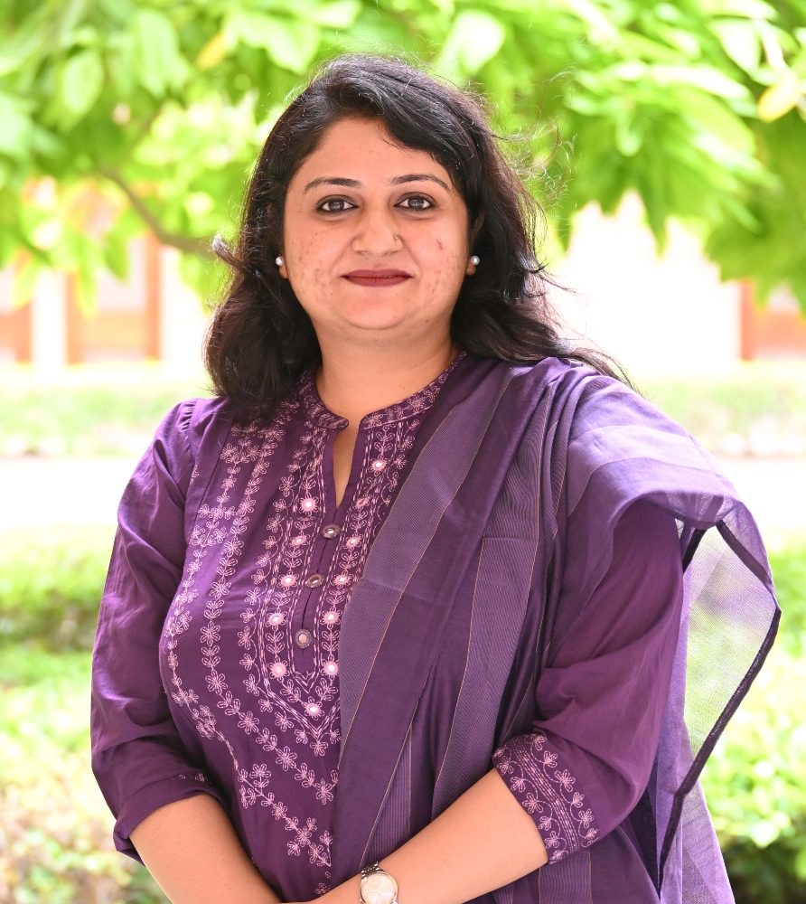 saima gul (1).jpg